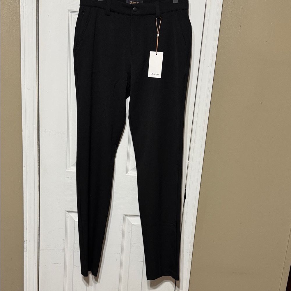 NWT Quince Ultra-Stretch 24/7 Smart Chino Black 30X34 Dress Pants